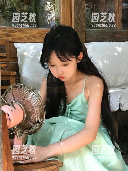 尤果网 - 苏糯米夏天图集新福利上线，捕捉那个季节的灵动与热情！.txt