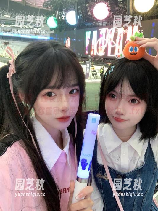 尤蜜荟 - 睡衣资源探秘：Emily尹菲的写真集让你重审家居服的终极魅力。.txt