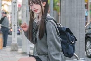 尤蜜荟 – 娜娜子yy独家写真集美足上线，免费下载带你领略不同风采.txt