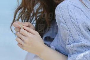 尤蜜荟 – 与蛋蛋_egg的双马尾一起在线相约！精彩的写真图片让你尽情领略她的精彩瞬间，与她同梦。.txt