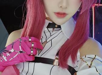 碧蓝航线可畏同人旗袍写真，希希_啾的精美全集欣赏.txt