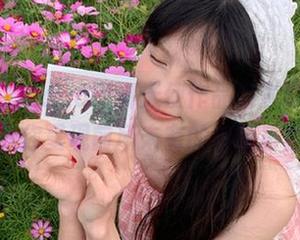 影私荟 – Yoga啵娜天使作品的奇幻之旅，图库为你呈现前所未有的视听盛宴.txt