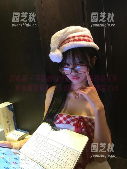 影私荟 - 不要错过白微Sera高跟鞋写真，观看原图带你进入时尚艺术的殿堂.txt