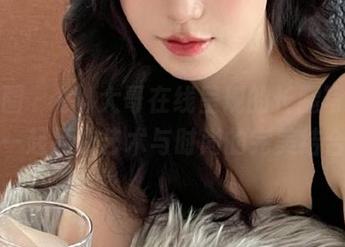 微密圈 – 徐珺大哥在线呈现的长腿写真，邀你一起品味艺术与时尚的完美结合.txt