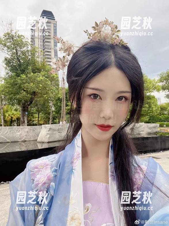白色狂欢！抖娘利世的全套原图，让我们一起沦陷在美丽的海洋！.txt