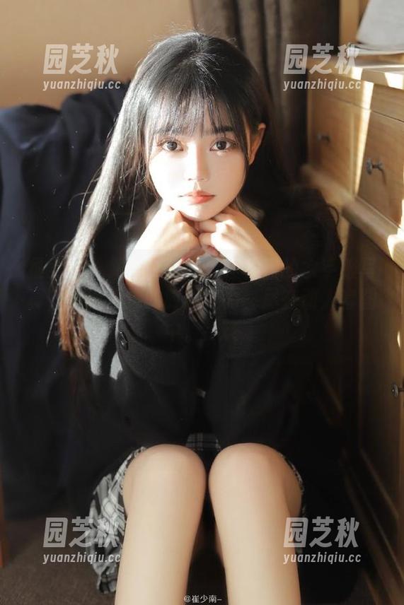 推女神 - 跟随Kiren_程程程的水手服写真，探索海边的时尚魅力，尽在动人套图中。.txt