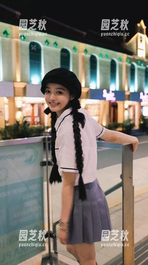 推女神 - 伍月yuer学妹定制写真：用镜头定格最美好的校园记忆.txt