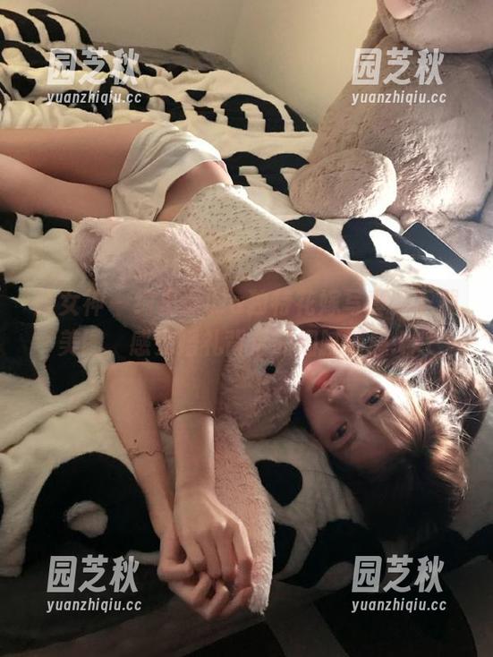 推女神 - 绮里嘉ula独特花嫁写真，下载美图，感受婚礼背后的细腻情感.txt