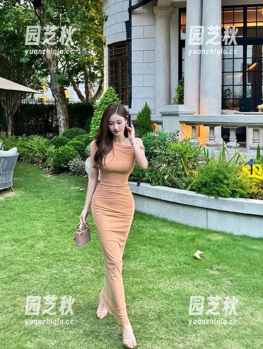 推女神 - 顾欣怡蕾丝图包，让你的视觉体验充满浪漫与艺术感.txt