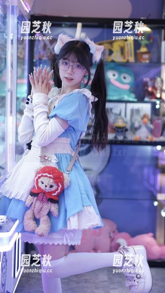 星颜社 - 从心出发，Erikaki学妹的写真作品集资源让人陶醉.txt