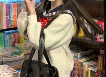星颜社 – 无圣光下的韩雨馨，天台写真图集真是让人眼前一亮！.txt