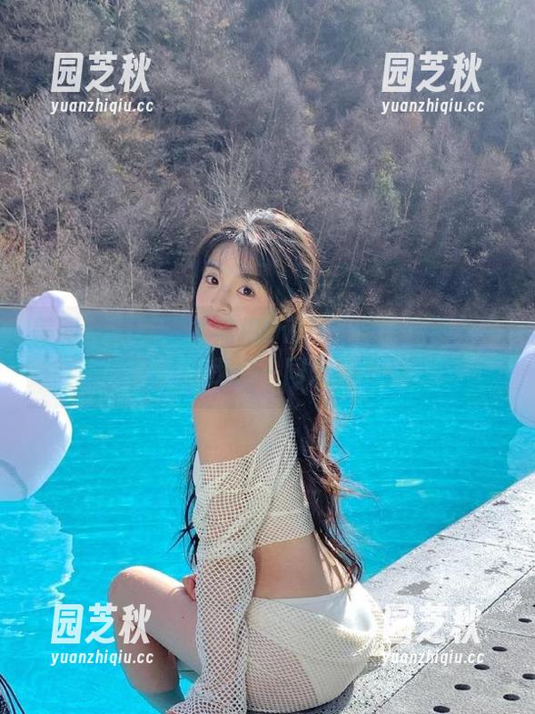 美图大揭秘：木棉棉OwO与棉袜的图包分享，让我们一同沉醉.txt