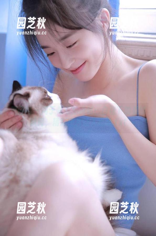 果团网 - 周于希私拍揭秘：白裙下的柔情瞬间，精彩图片让人心动.txt