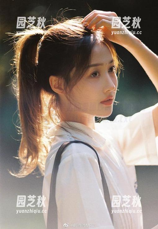 果团网 - 资源丰富的爱丽莎LISA油亮写真在线平台，让你目不暇接.txt