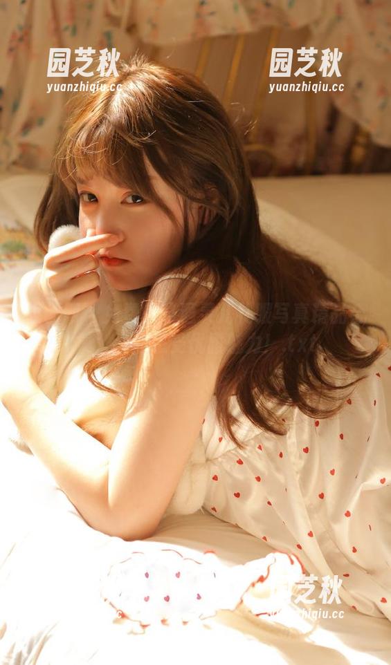 果团网 - 免费领略通灵儿礼服写真精品合集，让你感受优雅魅力！.txt