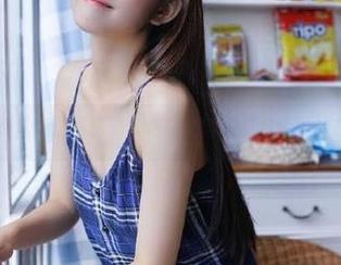 梦丝女神 – 乔儿高跟写真集：传奇女博主的独特资源探索之旅.txt