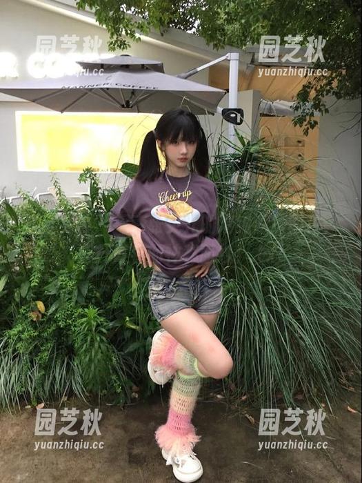 梦丝女神 - 探索张灵儿的清纯私房图包，揭开青春的神秘面纱！.txt