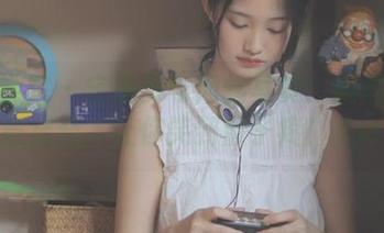 模范学院 – 宅兔兔与肉丝写真：搞笑与创意结合，让你笑到肚子疼！.txt