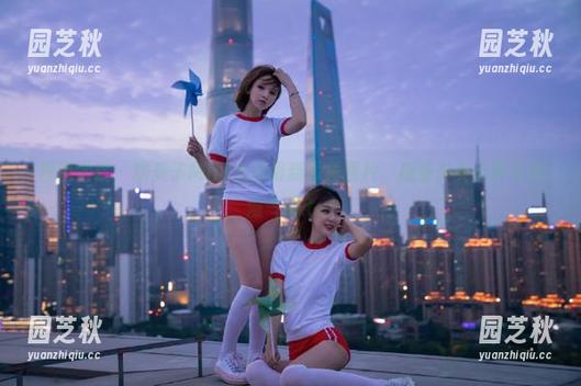 模范学院 - 糯美子Mini女孩最新写真图片，感受少女心事与浪漫气息.txt