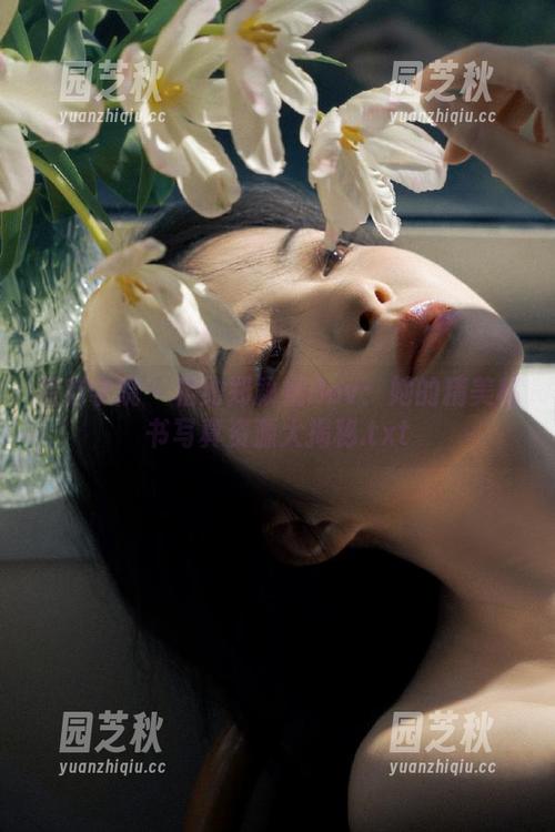 模范学院 - 相约郑颖姗Bev：她的精美秘书写真资源大揭秘.txt
