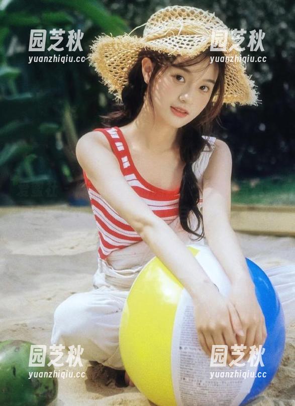 爱蜜社 - 陈思琪Ar的婚纱，无圣光写真：图包中的每一张都在讲述自嘲的美丽.txt
