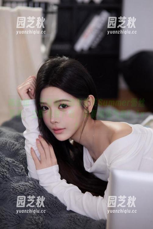 瑞丝馆 - 不容错过的夏笑笑Summer蕾丝写真，立即免费下载，尽享浪漫气息！.txt