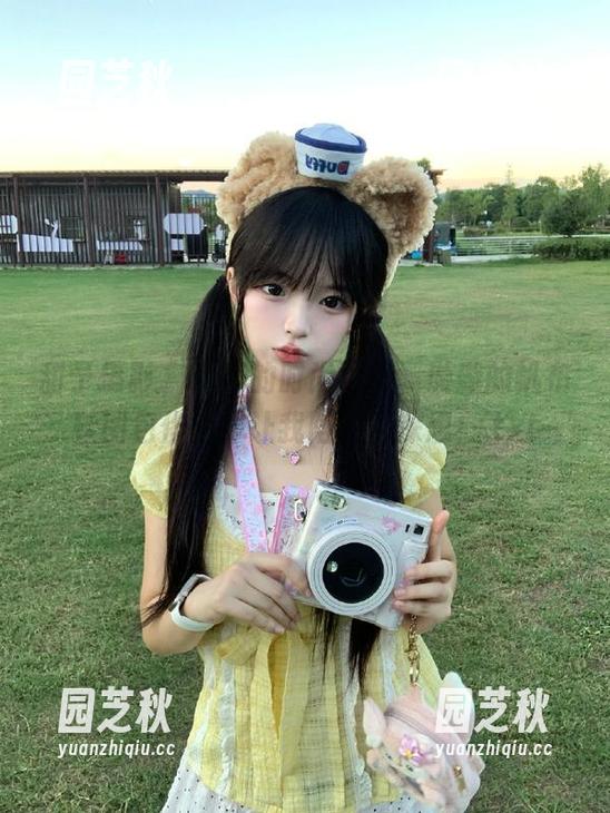 甜予摄影 - 说好的时尚再造，璇璇的帆布鞋图包作品却让我陷入了深思！.txt