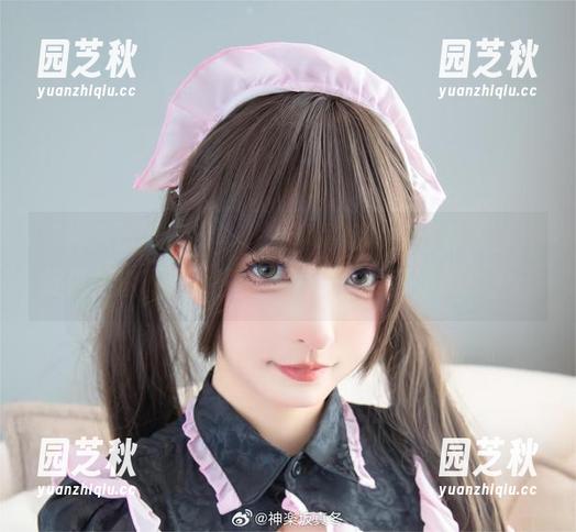 “神乐坂真冬”与“白丝胡桃”的绝美联名，提供全套下载，快来感受冬日的温暖吧！.txt