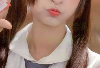 神乐坂真冬空姐无圣光写真合集，记录真实与优雅交织的动人瞬间.txt
