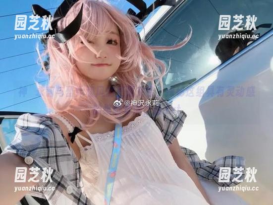 神沢永莉与蕾姆和风的美丽交锋，探秘这组具有灵动感的缤纷套图作品.txt