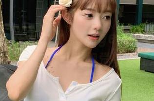 秀人网 – 在天台上，Angela小热巴无圣光写真套图引发视觉盛宴.txt