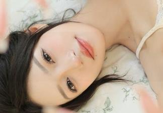 秀人网 – Candy糖糖白色写真新作：最新照片记录下迷人瞬间的真实表达.txt