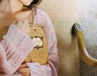秀人网 – MODEL伊若海边写真套图免费获取，带你走入一个唯美浪漫的夏日仙境.txt