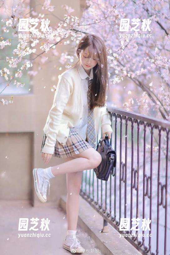 秀人网 - 免费解锁tina甜仔的美图礼服，快来下载这些让人心动的作品吧！.txt