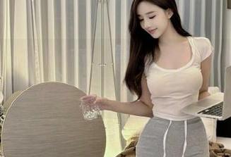 秀人网 – 周于希Sally：她的秘密与幻想交织的写真作品集分享.txt