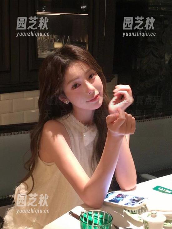 秀人网 - 让周慕汐baby学姐的写真点亮你的每一天，尽在免费美图资源分享！.txt