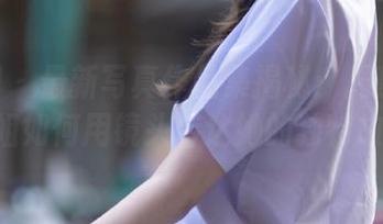 秀人网 – 最新写真作品集揭秘：周慕汐fairy姐姐如何用镜头传达她的独特故事.txt