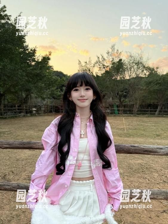 秀人网 - 图包大放送！大美媚京的职业装福利你不想错过！.txt