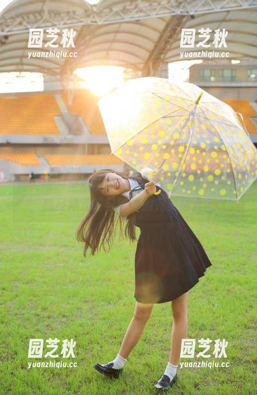 秀人网 - 全新更新！小芭乐毛衣写真原图，感受她温暖与时尚的完美结合.txt