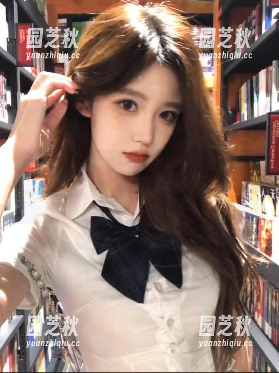 秀人网 - 张思允Nice网袜写真全套作品，释放个性与风格的完美结合，尽在一瞬间！.txt