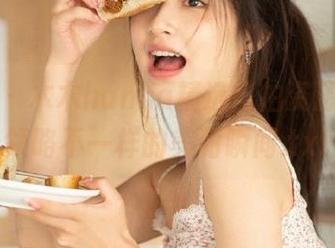 秀人网 – 木木hanna精选自拍资源，带你领略不一样的美丽瞬间.txt