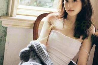 秀人网 – 柚柚小奶瓶带来的牛仔裤写真，美图勾勒出时尚与个性.txt
