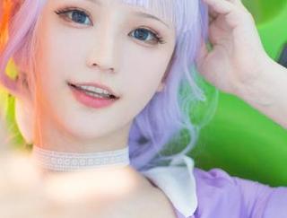 秀人网 – 沐子熙V全套白色写真原图，来看看我在自嘲中找到的美丽.txt
