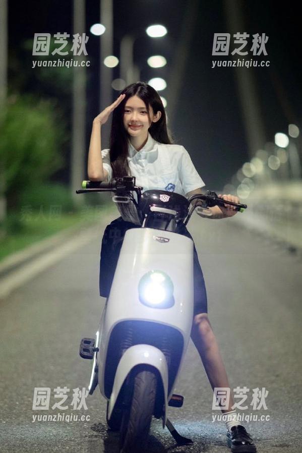 秀人网 - 美图美景：白浅浅带你感受剧情壁纸中的梦幻时光.txt