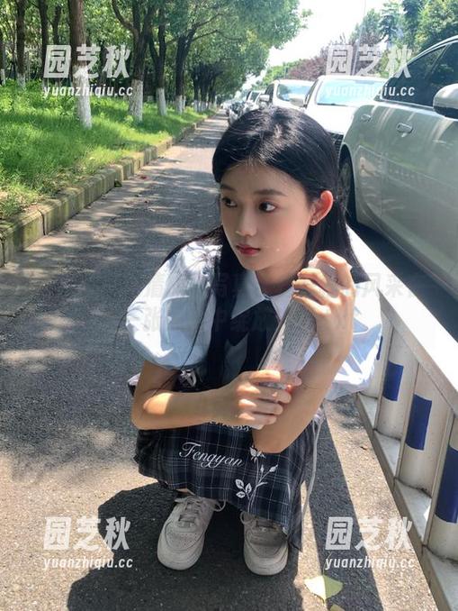 秀人网 - 高清旗袍写真：程程程的风采在每一张照片中绽放光彩.txt