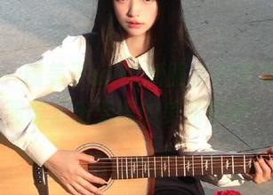 秀人网 – 糯美子mini制服系列写真，原图与套图融汇出无限的美丽瞬间！.txt