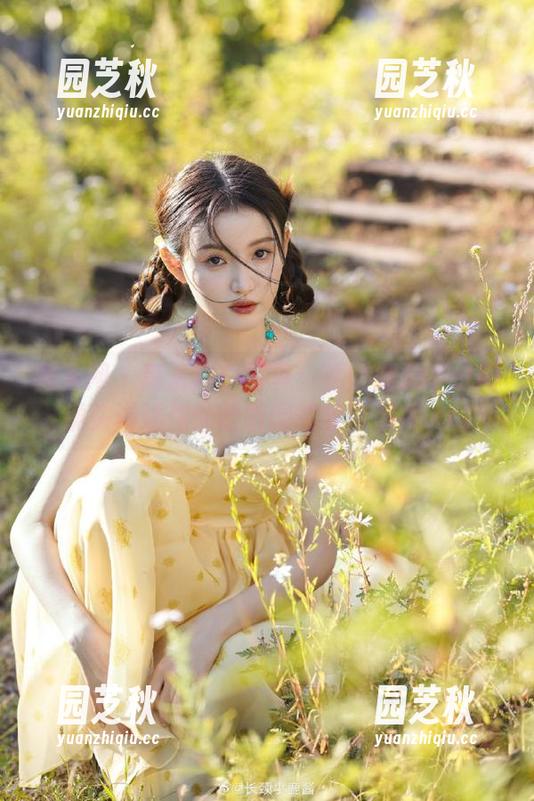 秀人网 - 高清黑白写真：董媛媛Janel用镜头讲述你未曾听闻的故事照片.txt