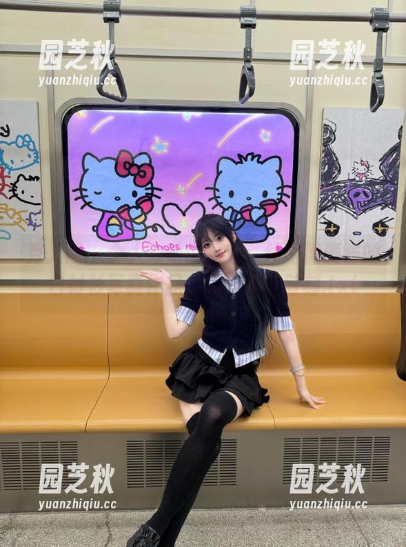 秀人网 - 令人心动的福利：领略薇薇酱的白衬衫写真作品，感受唯美时刻.txt