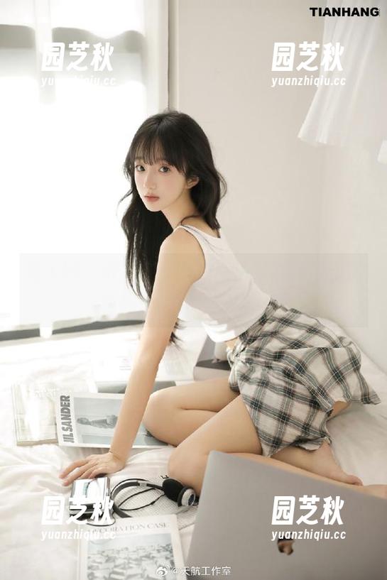 秀人网 - 欣赏谢小葱的高清写真，感受那份纯白的无与伦比.txt