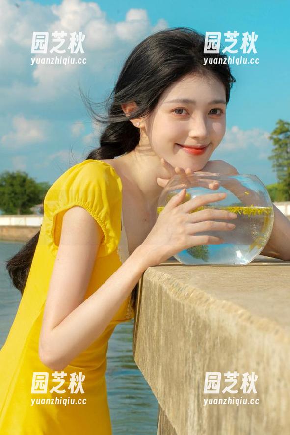 秀人网 - 龙雪儿全新兔女郎作品更新，性感又可爱的魅力之旅！.txt